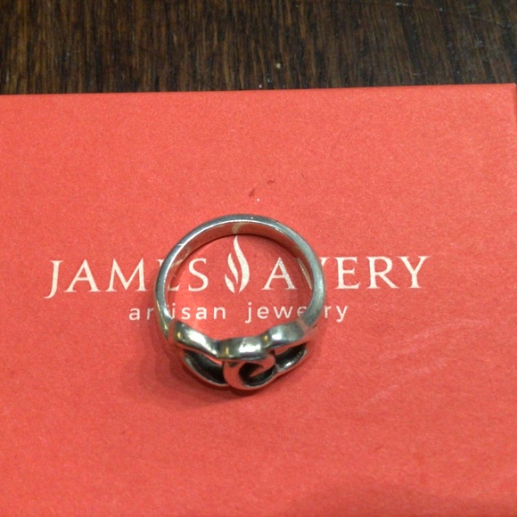 James Avery linked hearts ring. 925/Sterling. Size 7.5 - Picture 3 of 5